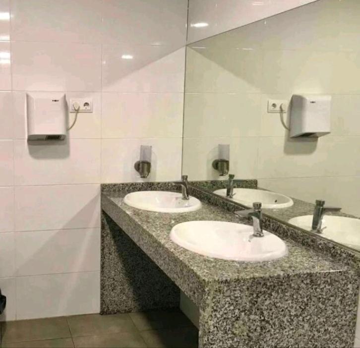Voyager Hotel Sant Adria de Besos Ngoại thất bức ảnh